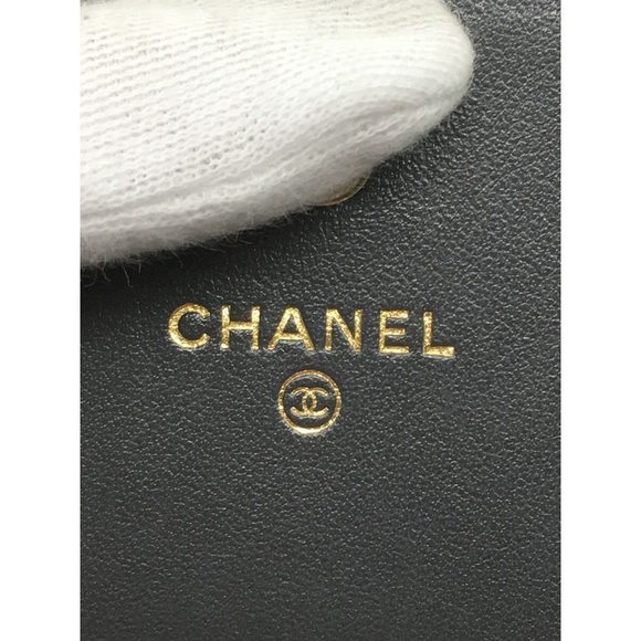Chanel Chain Shoulder Bag - Picture 5 of 6